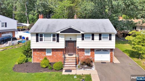 70 Highland Rd, North Haledon, NJ, 07508-3027 | Card Image