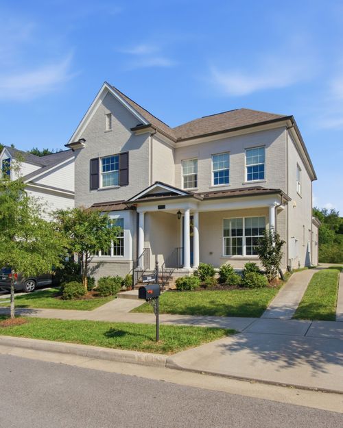 3000 Bushnell Farm Dr, Franklin, TN, 37064-1938 | Card Image