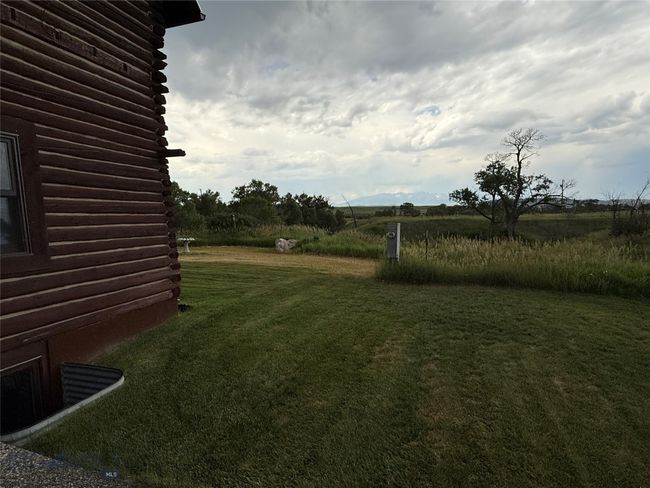 185 Howie Rd, House other with 2 bedrooms, 3 bathrooms and null parking in Big Timber MT | Image 8