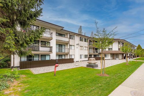 208-15020 N Bluff Rd, White Rock, BC, V4B5A4 | Card Image