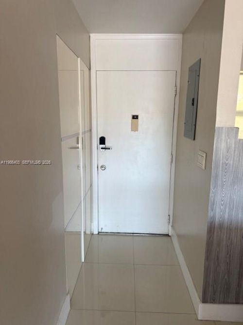 apt-407-3600 Ne 170th St, North Miami Beach, FL, 33160-3146 | Card Image