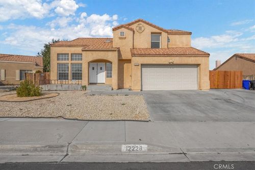12228 Jason Ln, Victorville, CA, 92395-5754 | Card Image