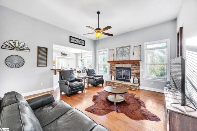 4 Forest Glenn Ct, House other with 3 bedrooms, 2 bathrooms and 2 parking in Pelzer SC | Image 4