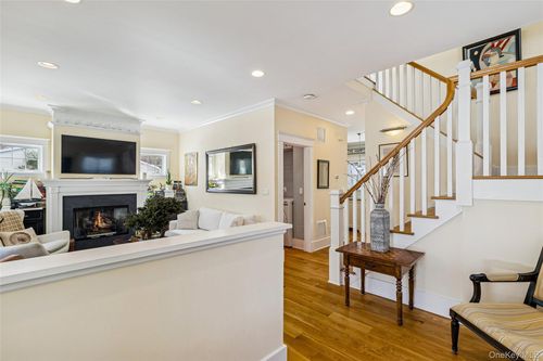 38 Baycrest Ave, East Quogue, NY, 11942-4507 | Card Image