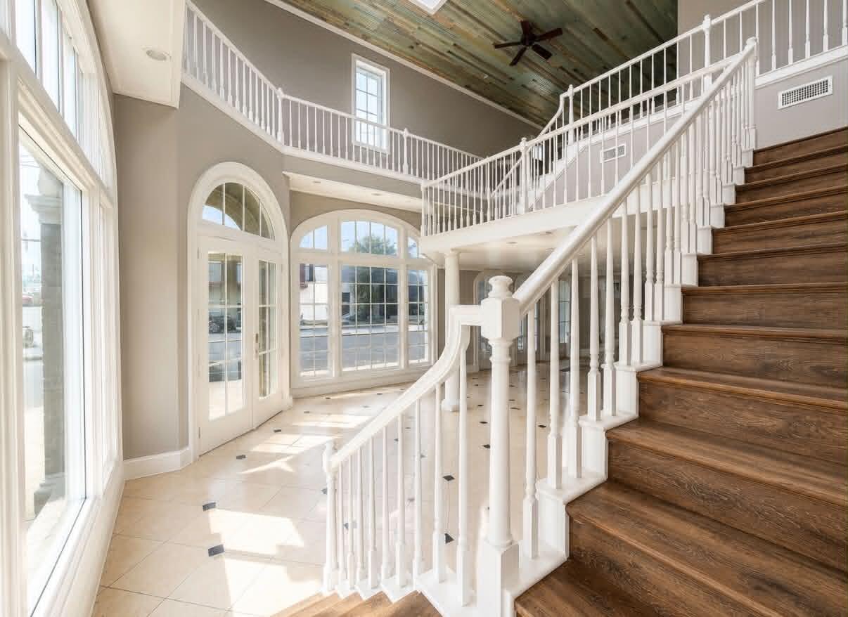Commercial Sale in Grove 2