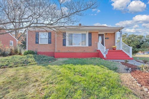 4820 Rutgers St Nw, Roanoke, VA, 24012-7316 | Card Image