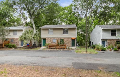 4526-4526 Sw 44th Ln, GAINESVILLE, FL, 32608-4946 | Card Image