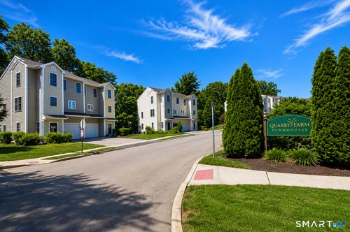 68-68 Quarry Farms, Meriden, CT, 06451-2085 | Card Image