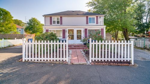 96 Manila Pl, Bridgeport, CT, 06610-2313 | Card Image