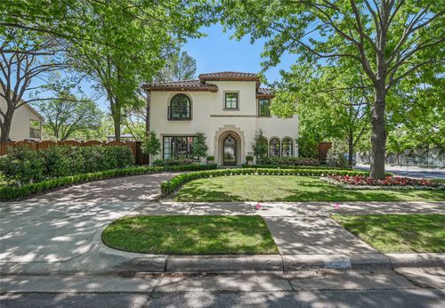 3219 Saint Johns Dr, Dallas, TX, 75205-2918 | Card Image