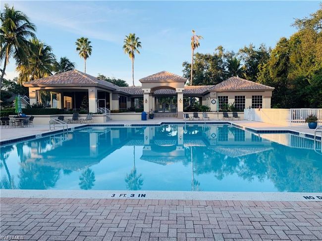 Main Clubhouse & Pool | Image 34