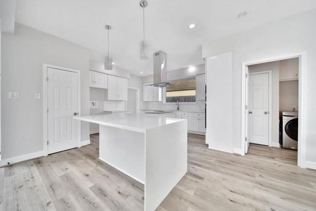 7607 Bankside Dr, House other with 3 bedrooms, 4 bathrooms and 2 parking in Houston TX | Image 13