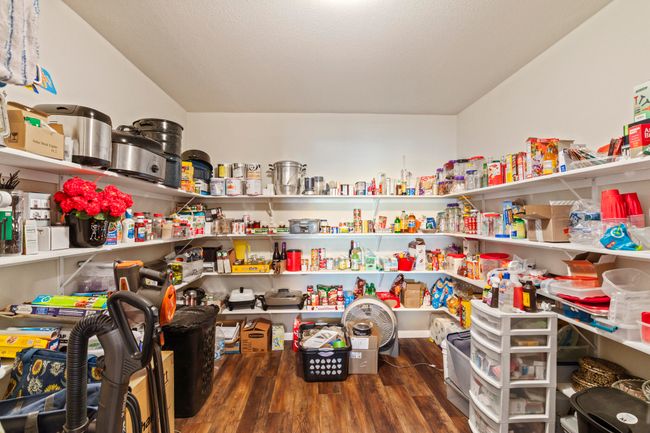 Massive Pantry | Image 17