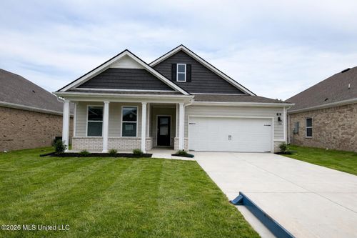 68 Powell Pl, Byhalia, MS, 38611-7891 | Card Image