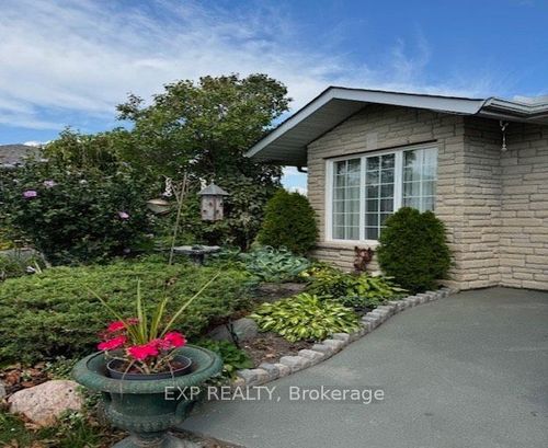 680 Trailview Dr, Peterborough, ON, K9J8P1 | Card Image
