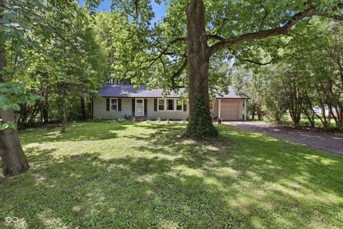 3657 Circle Blvd, Indianapolis, IN, 46220-5552 | Card Image