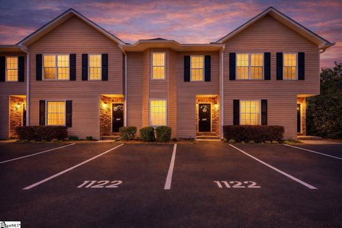 1122 E Lee Rd, Taylors, SC, 29687-3318 | Card Image