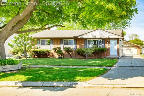 33301 Janet, Fraser, MI, 48026-4306 | Card Image