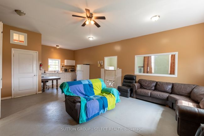 10086 Hedley Dr, House other with 4 bedrooms, 3 bathrooms and 10 parking in Middlesex Centre ON | Image 40