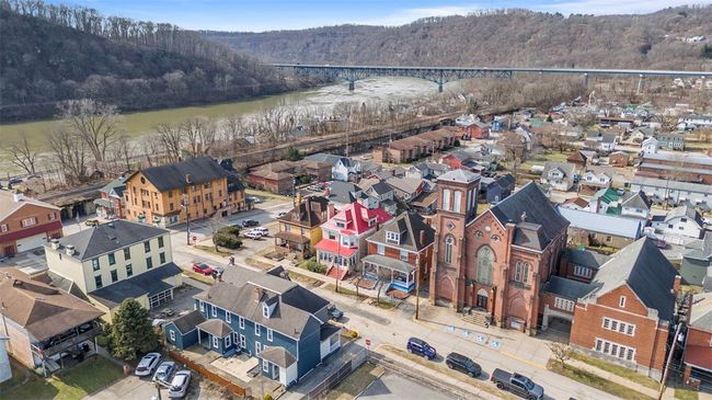 205 4 Th St, House other with 4 bedrooms, 2 bathrooms and null parking in Freeport PA | Image 49