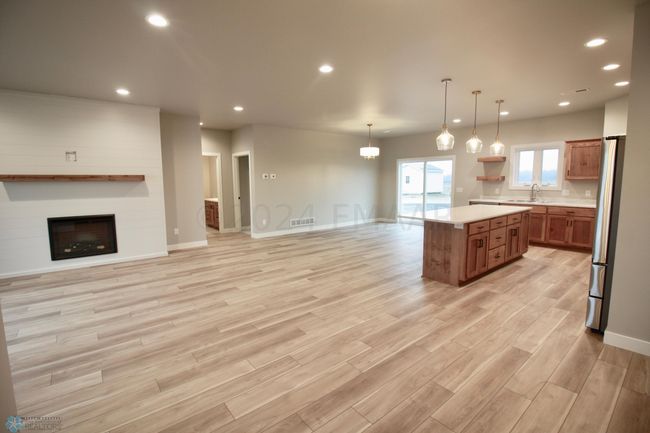 Large open concept | Image 7