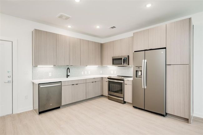APT-123 - 4802 S Congress Ave, Condo with 1 bedrooms, 1 bathrooms and null parking in Austin TX | Image 11