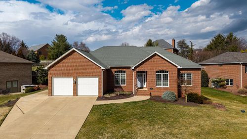 3207 Barrington Dr, ROCKINGHAM, VA, 22801-9302 | Card Image