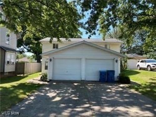 2930 Lexington Ave, Lorain, OH, 44055-1046 | Card Image