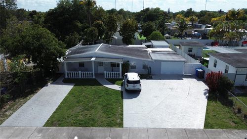 126 Miami Gardens Rd, WEST PARK, FL, 33023-5238 | Card Image