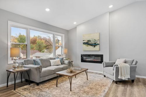 4853 Camden Ave N, Minneapolis, MN, 55430-3542 | Card Image