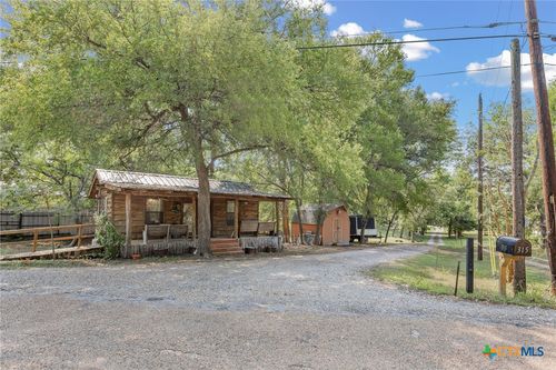 315 Riverwood Dr, Bastrop, TX, 78602-7692 | Card Image