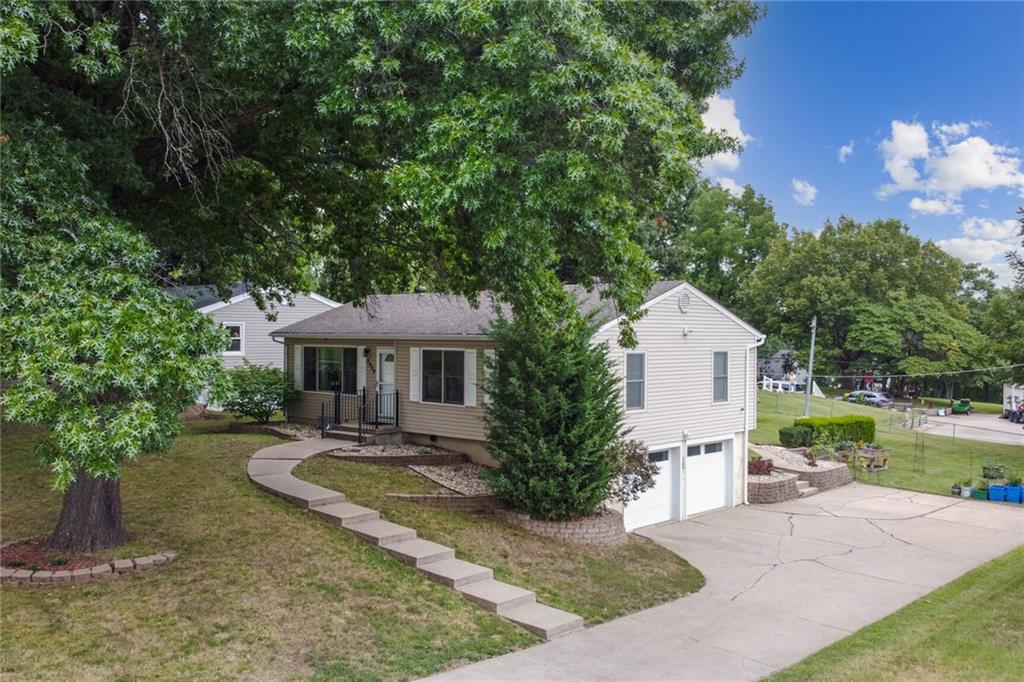 Virginia Ave, Kansas City, MO 64155
