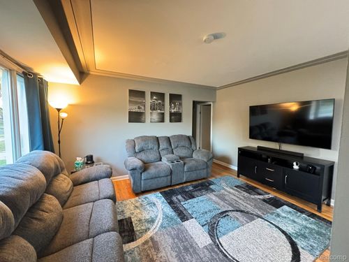 17612 Denby, Redford, MI, 48240-2306 | Card Image
