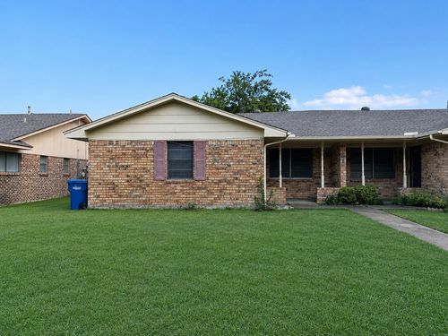 a-2111 Quail Run, Mckinney, TX, 75071-1012 | Card Image