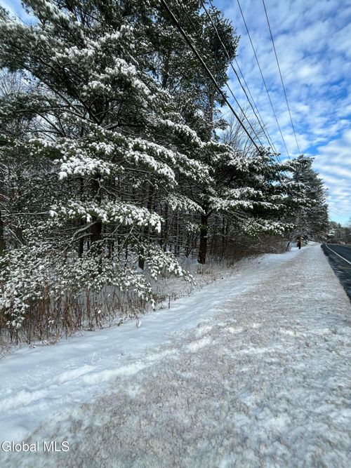 L27.11 Kings Rd, Wilton, NY, 12831-1406 | Card Image