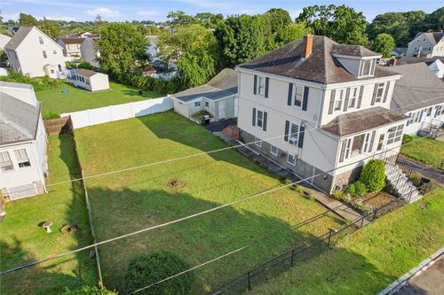 146 Bentley St, East Providence, RI, 02914-4982 | Card Image