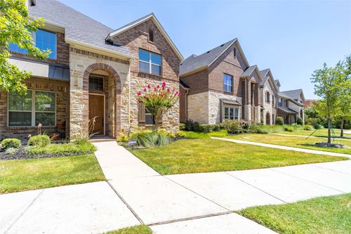e-4666 Rhett Ln, Carrollton, TX, 75010-4421 | Card Image
