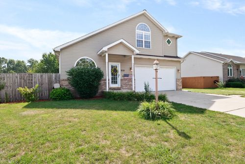 2131 Pepperbush Ave, Chesterton, IN, 46304 | Card Image