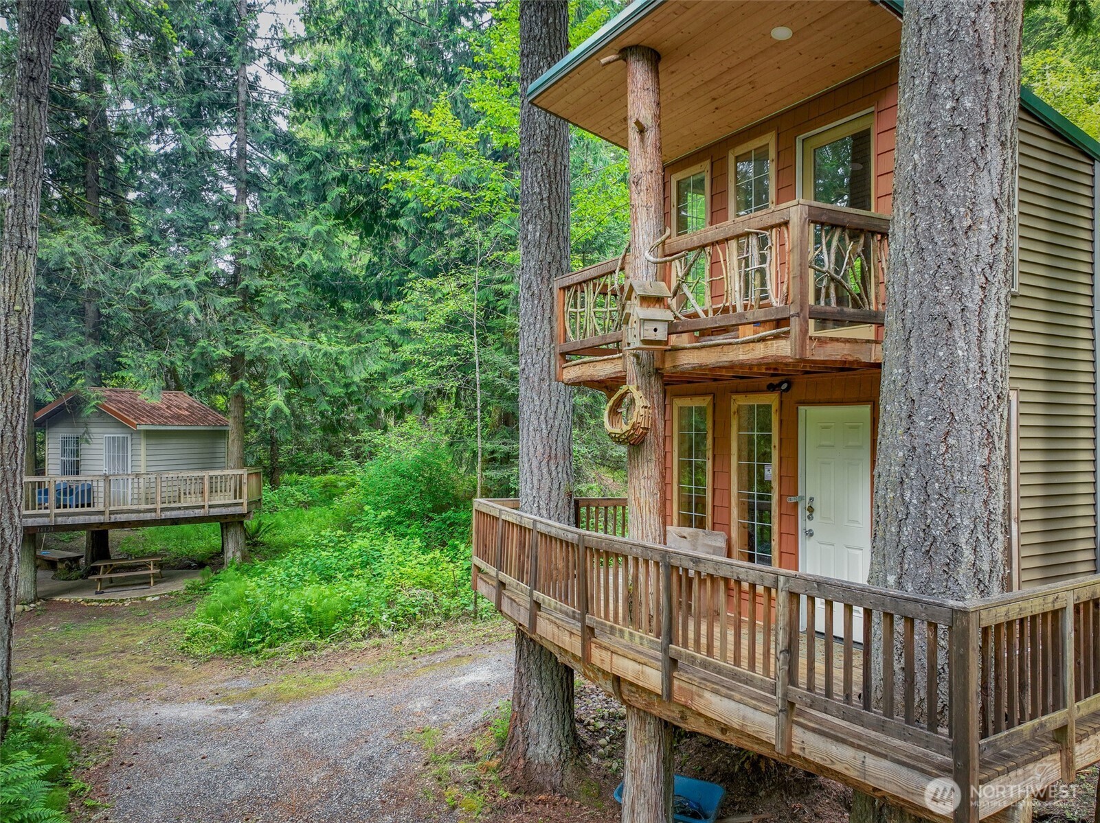 Land in Rainier 3