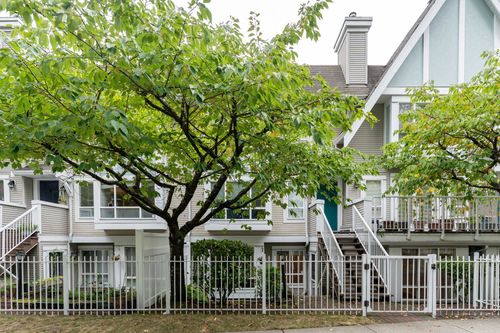 22-6588 Southoaks Crescent, Burnaby, BC, V5E4K1 | Card Image