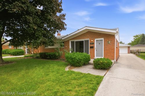 8512 Norborne Ave, Dearborn Heights, MI, 48127-1187 | Card Image