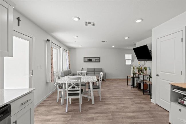 454 Half Dome Dr, House other with 3 bedrooms, 3 bathrooms and null parking in Manteca CA | Image 5