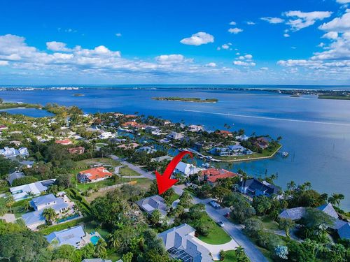 21 E High Point Road, Sewalls Point, FL, 34996 | Card Image