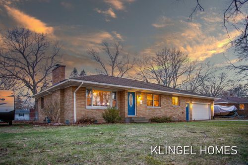 15516 Pruin St, Spring Lake, MI, 49456-2229 | Card Image
