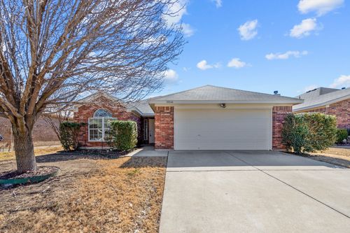10844 Middleglen Rd, Haslet, TX, 76052-5157 | Card Image