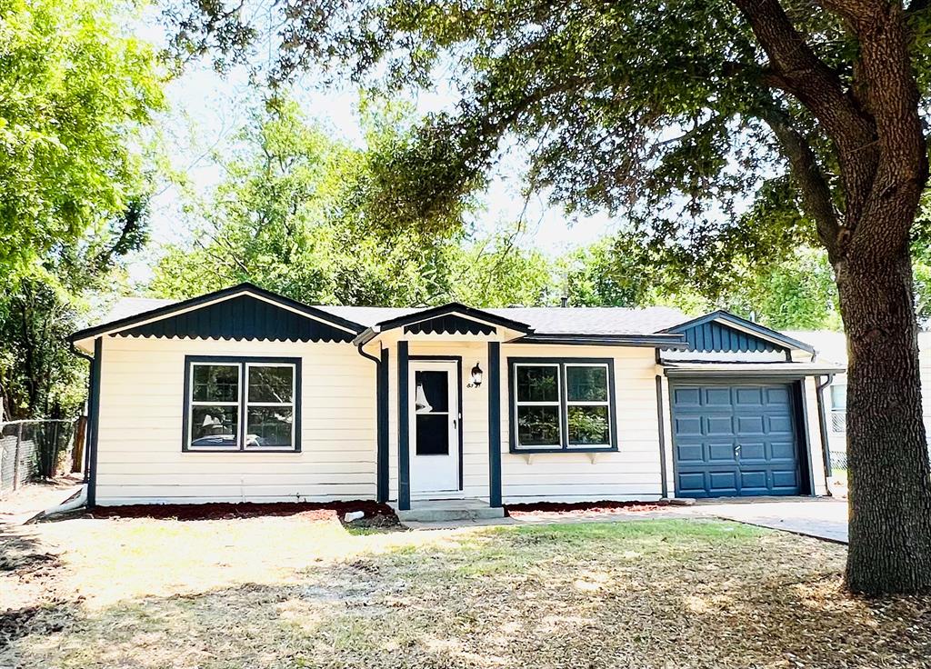 Pemberton Ct, Fort Worth, TX 76108