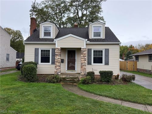 23481 Clifford Dr, North Olmsted, OH, 44070-1128 | Card Image