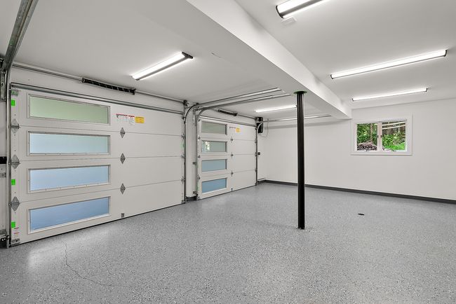Garage | Image 56