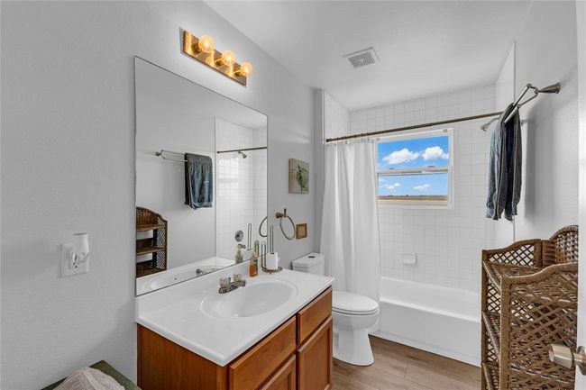 1271 Faggards Slip, House other with 3 bedrooms, 2 bathrooms and 2 parking in Gilchrist TX | Image 23