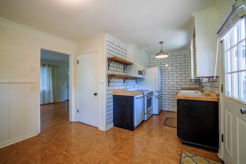 2913B Branch Ct, Nashville, TN, 37216 | Card Image